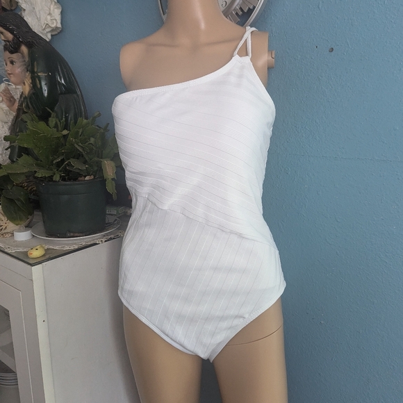 LablancaWhite  One Piece Swimsuit - Picture 4 of 6